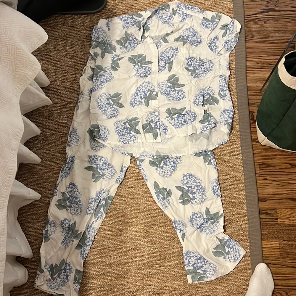 PIYAMA womens PJ set New!
